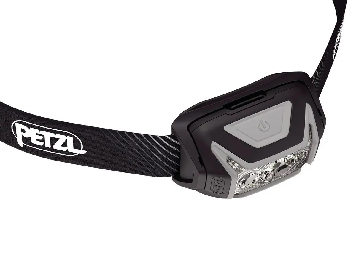 Petzl Actik Core 2022 černá